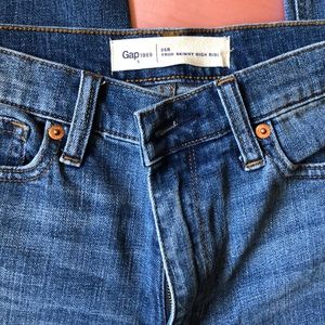 Gap true skinny high rise jean